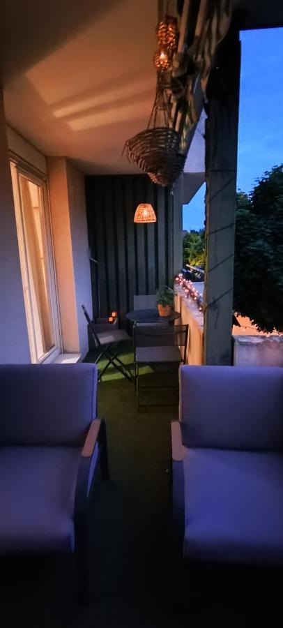 Stylish 1-Bedroom Flat With Beautiful Terrace , For A Cosy Retreat Strasbourg Exterior photo