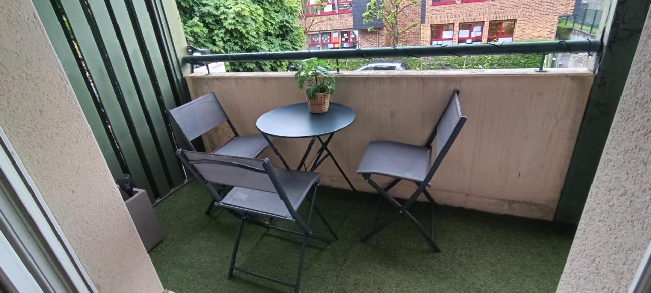 Stylish 1-Bedroom Flat With Beautiful Terrace , For A Cosy Retreat Strasbourg Exterior photo